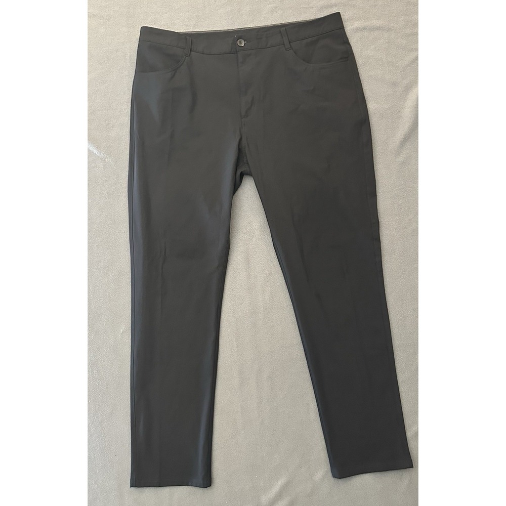 Vuori Pants Men 38x31 Black V430-S Meta Performance Stretch Chino Golf